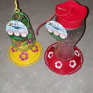 HUMMINGBIRD FEEDERS LOT OF 2